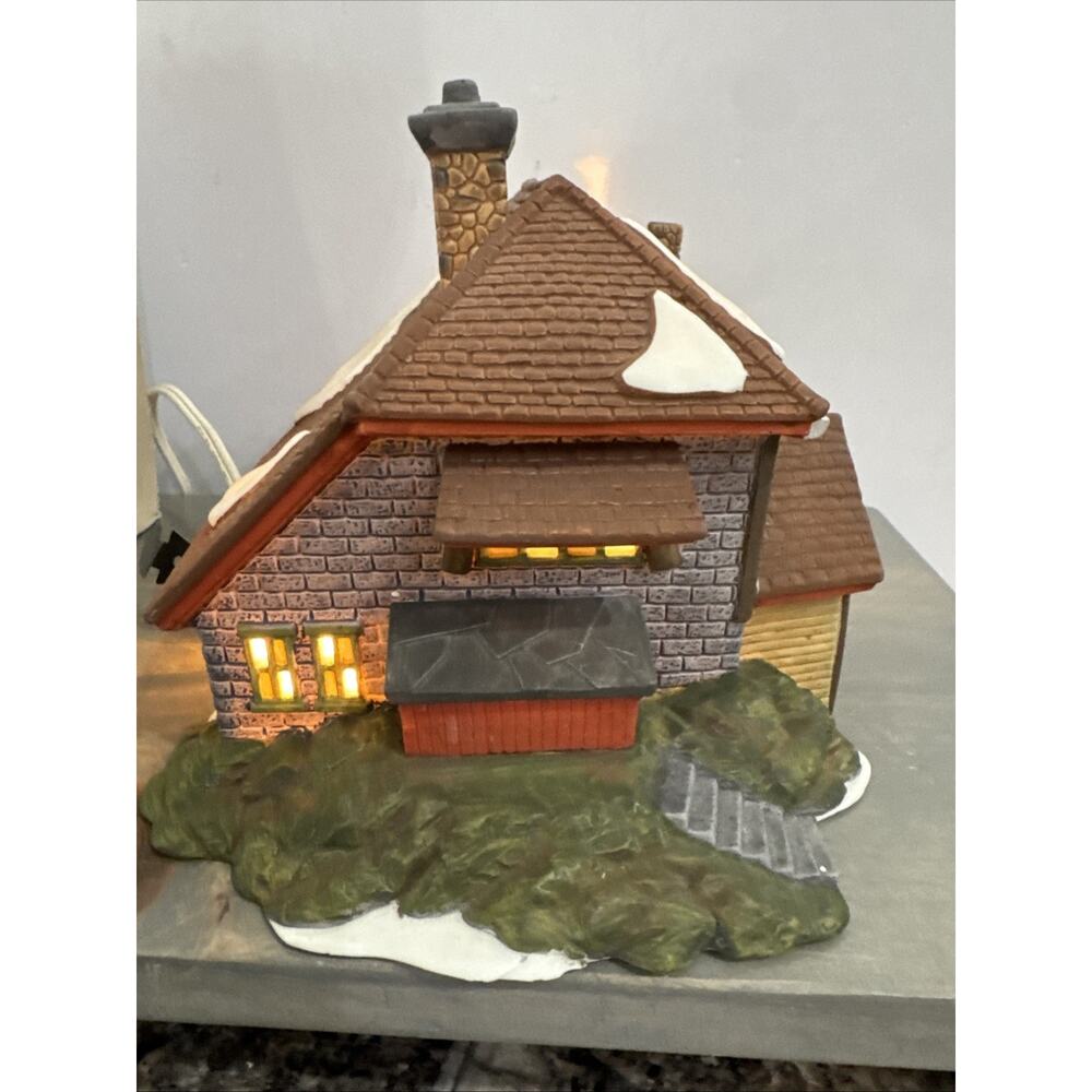 1992 Dept. 56 New England Village Heritage Coll. BLUEBIRD SEED & BULB Light/Box - Picture 5 of 15